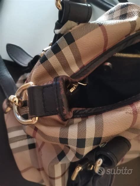 Bauletto burberry in Abbigliamento e accessori 